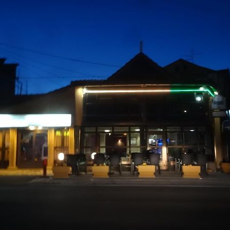 Motel Zoka Dvorovi Экстерьер фото