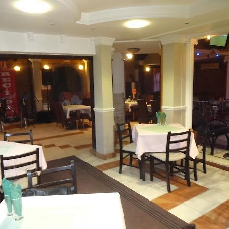 Motel Zoka Dvorovi Экстерьер фото
