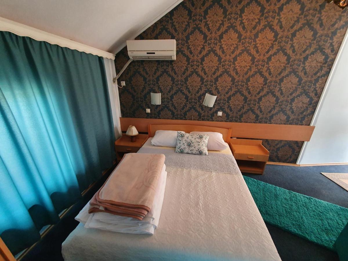 Motel Zoka Dvorovi Экстерьер фото