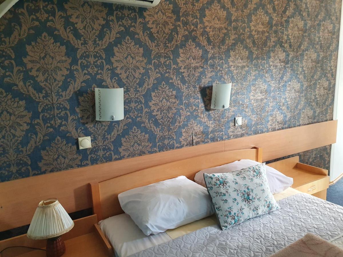 Motel Zoka Dvorovi Экстерьер фото