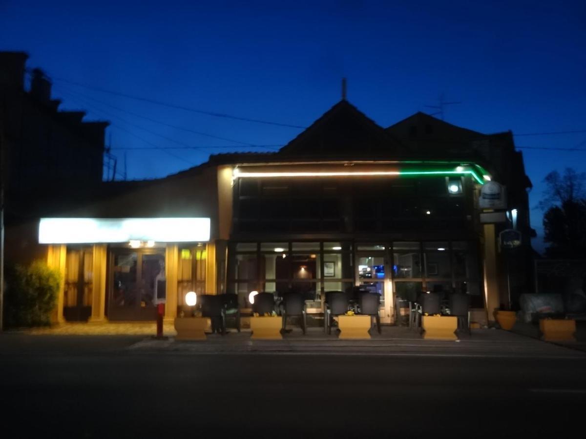 Motel Zoka Dvorovi Экстерьер фото